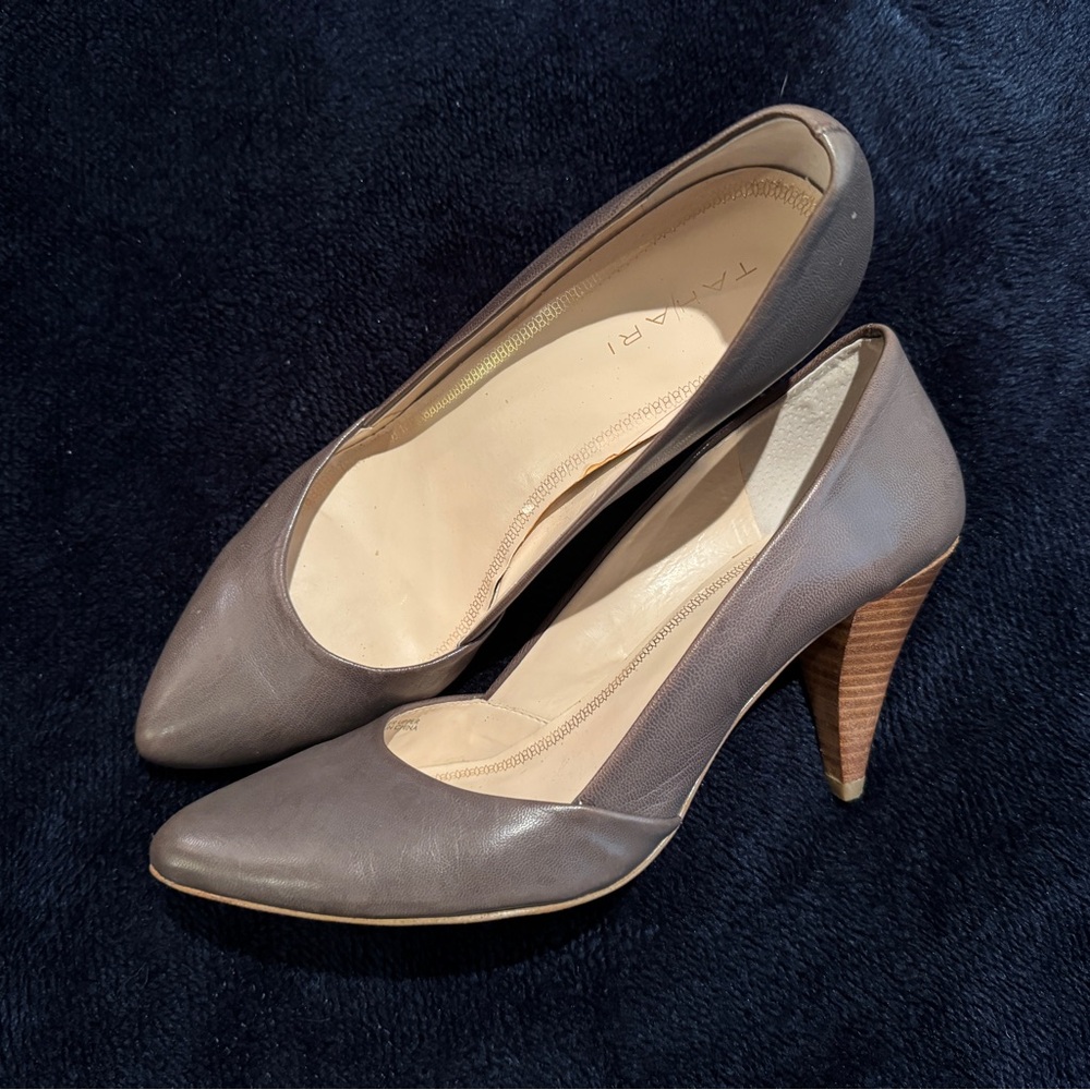 5 for $25 | Lightly Worn Tahiti Heels - Great for Work